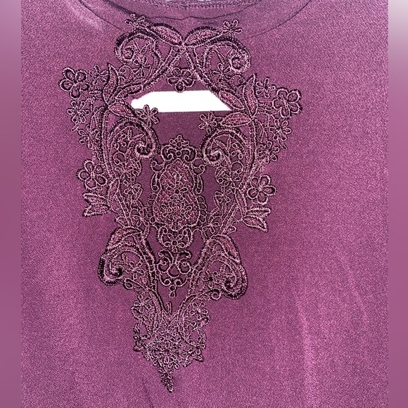 Deep Plum Lace Keyhole Blouse - Picture 6 of 10